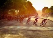 Arrival of Tour de France with Paris Bike Tour !